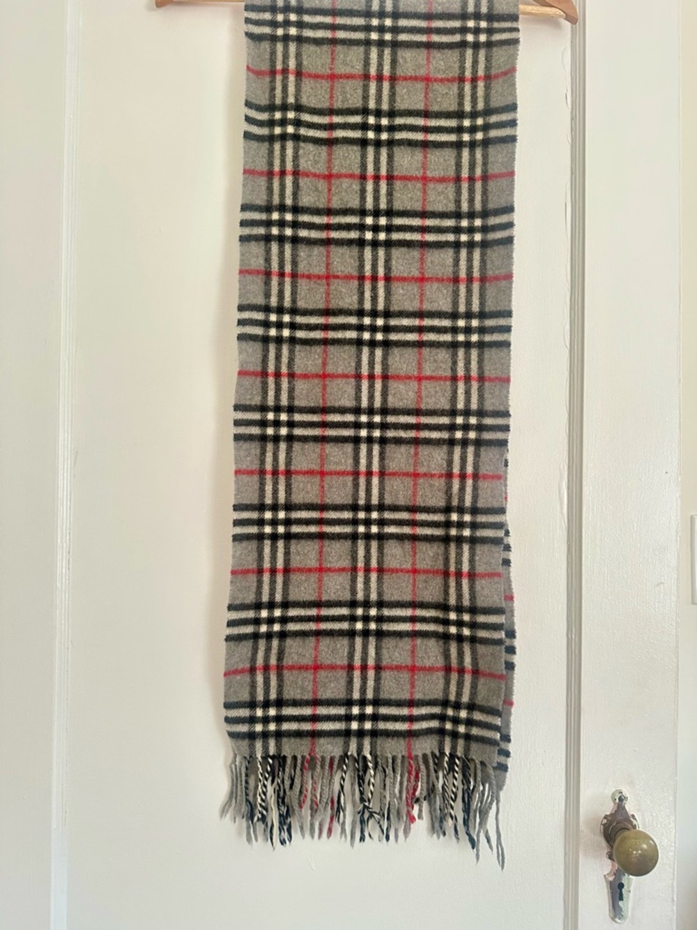 Burberry Plaid Lambswool Scarf in Beige, Black & Red Trim - Picture 4 of 4